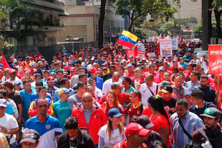 El pueblo venezolano tomó las calles de Caracas en defensa de la paz, la democracia y respaldo a la Revolución Bolivariana.