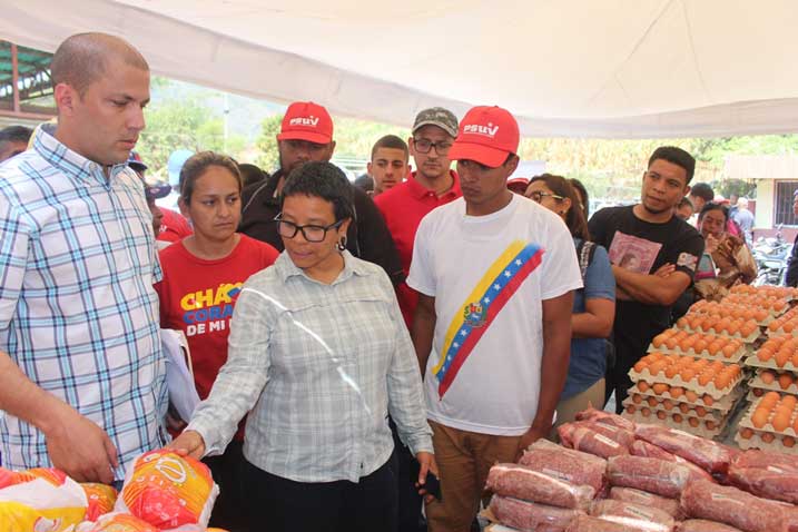 La alcaldesa de Caracas, Erika Farías, estuvo presente en el recorrido.