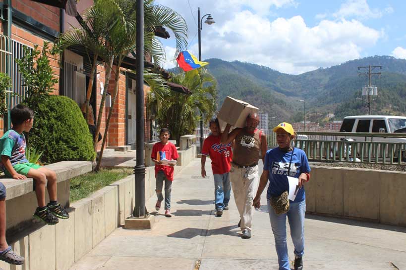 Se realizó otro recorrido por el Desarrollo Habitacional Santa Rosa 128, ubicado en la parroquia El Recreo.